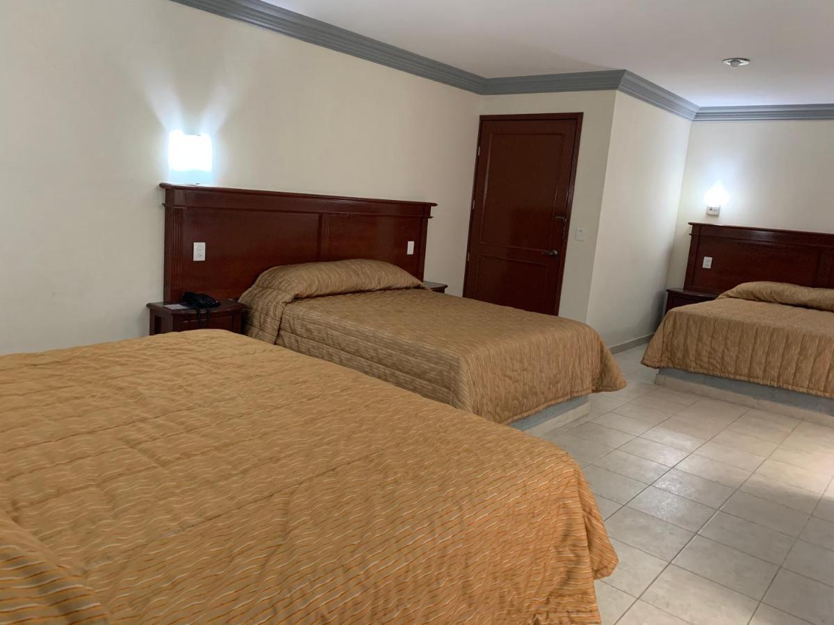 Motel Real Del Sur Moroleon Esterno foto
