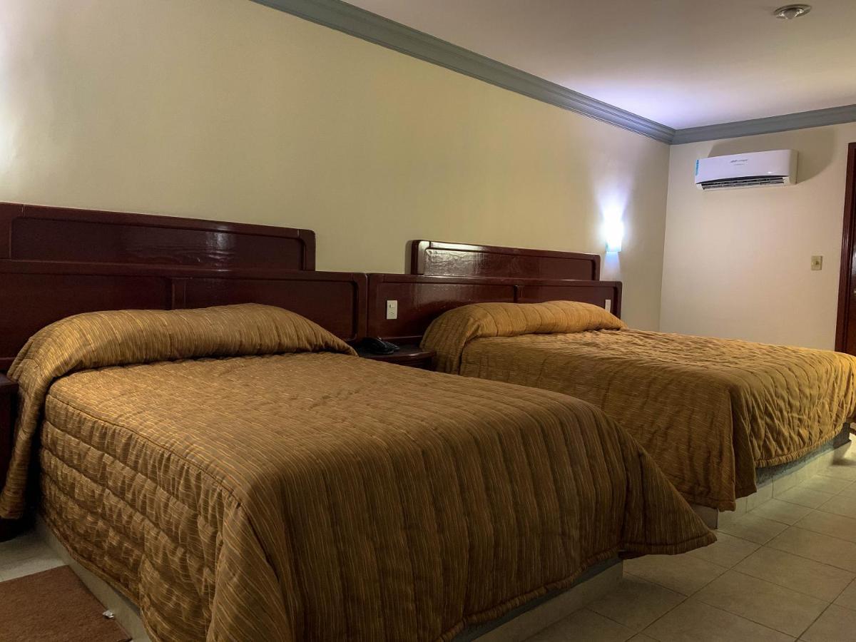 Motel Real Del Sur Moroleon Esterno foto