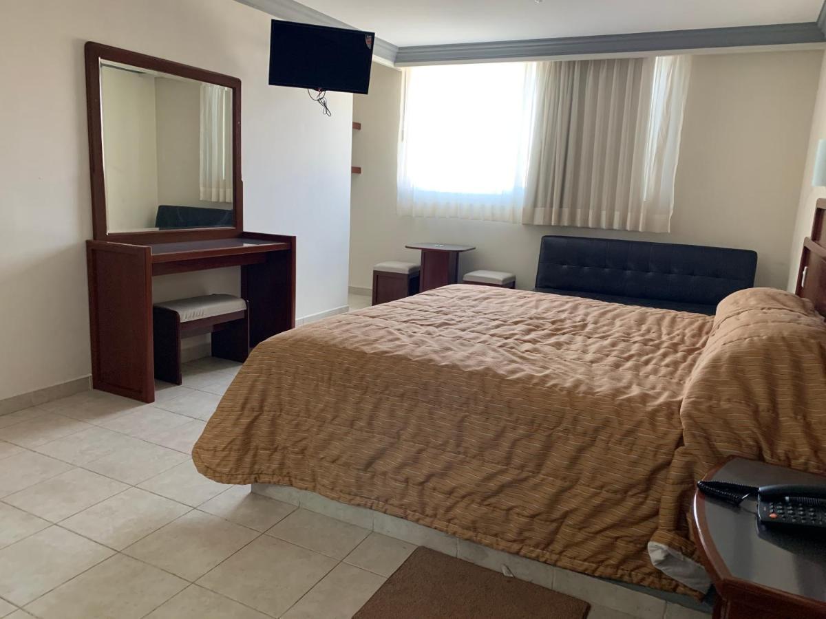 Motel Real Del Sur Moroleon Esterno foto