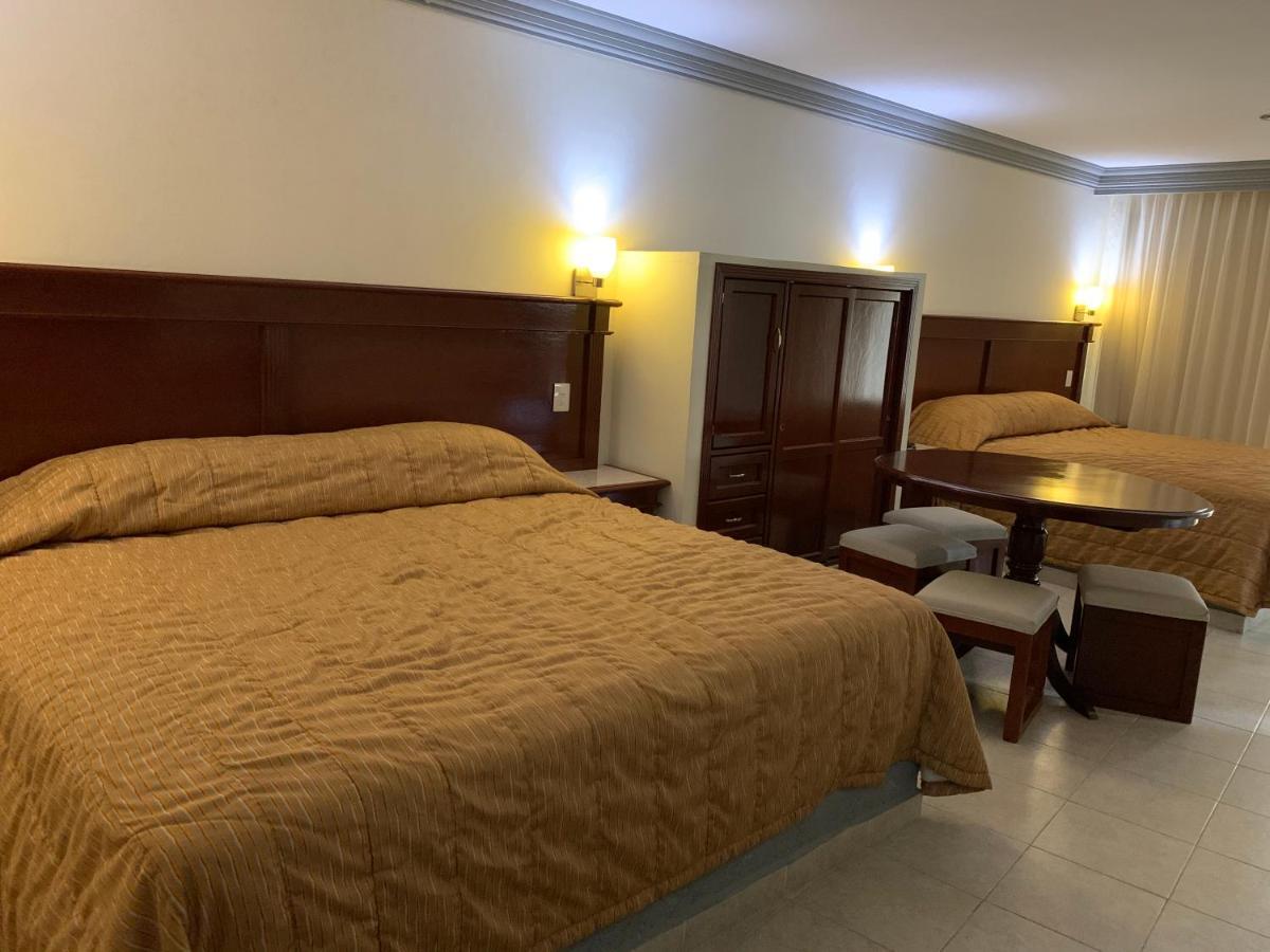 Motel Real Del Sur Moroleon Esterno foto